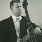 Roger Scott, double bass